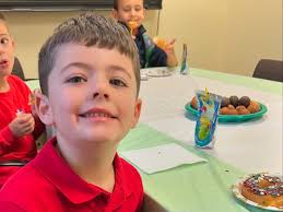 🍩🎉 DONUT PARTY! 🍩🎉...