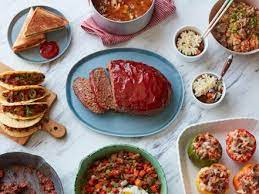 Combine the beef and onions with the onion soup mix, cream of mushroom soup, water, and rice until mixed. 8 Things You Never Thought To Make With Leftover Meatloaf Food Network Recipes Dinners And Easy Meal Ideas Food Network