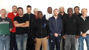 Nous avons tout ce dont vous avez besoin pour vous aider à commencer votre carrière d'agent de c'est un métier de devoir et à forte responsabilité, c'est pourquoi le domaine de la sécurité est très prisé de nos jours. Onze Agents De Securite Recycles Au Campus Edouard Herriot A Sainte Savine