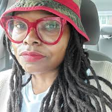 I'm the neck and my man is the head…it all works together but you can't be  the head of the house you gotta let the man be it” -Fantasia