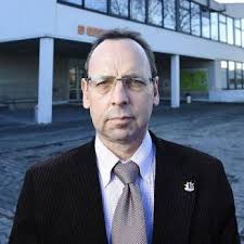 Der tag, an dem meine tochter starb ein jahr nach dem amoklauf von winnenden hat sich die mutter eines opfers ihren schmerz. Amoklauf Hat Tim K Aus Frauenhass Getotet Emma