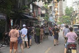 Quận hoàn kiếm có 18 đơn vị hành chính cấp xã trực thuộc bao gồm 18 phường: 4ys06jzdbpju4m
