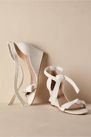 Mariposa Wedge Heels From Bhldn Hochzeit Schuhe Keilabsatz Hochzeitsschuhe Schuhe Hochzeit