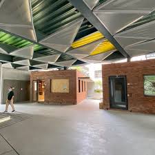 礁溪 基督長老教會 廖偉立 立聯合建築師事務所設計 清水建築工坊 教堂 清水模 清水磚 鈦鋅板 礁溪景點 宜蘭 台灣 taiwan outdoor