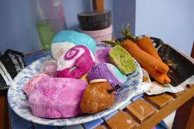 After one use it went straight in the bin, and a week later i was still trying to get rid of the incredibly strong (and unpleasant) smell which seemed to have permeated the house. Storing Lush Products Youtube