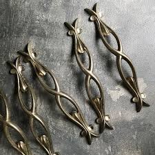 We sell a choice of. Set Of 6 Mid Century Pulls 1950 S Style Cabinet Pulls Vintage Metal Drawer Pulls Decorative Dresser Handles Ornate Dresser Pulls Vintage Metal Metal Drawers Dresser Pulls