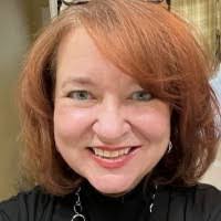 Beth Luken's Instagram, Twitter & Facebook