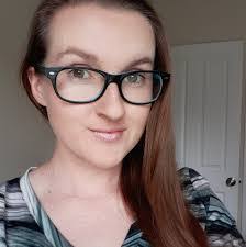 Robyn Curry's Instagram, Twitter & Facebook