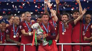 Neither portugal nor france has sprung any surprises for the final of euro 2016. Video Resumen Portugal Francia Portugal Le Dedica Una Proeza A Cristiano