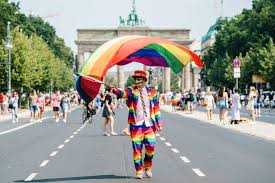 At berlin optical expressions, we pride ourselves on helping you realize your best vision possible. Csd Berlin 2021 Bilder Vom Christopher Street Day Der Spiegel