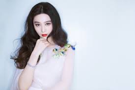 One night surprise là ca khúc chủ đề của bộ phim điện ảnh nhất dạ kinh hỷ do cặp nam nữ chính là lý trị đình và phạm băng băng thể hiện. Háº­u Quáº£ Pháº¡m BÄƒng BÄƒng Pháº£i Ganh Sau 3 NÄƒm Scandal Trá»'n Thuáº¿