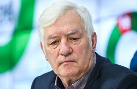 Тренер «номер один» в советском, а затем украинском футболе, признанный одним из величайших новаторов этой игры во всем. Umer Byvshij Glava Mosgorizbirkoma Valentin Gorbunov