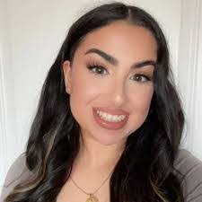 Joanna Pereira's Instagram, Twitter & Facebook