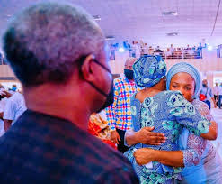 Osinbajo, others attend evening of worship and tribute for pastor dare adeboye (photos). C96g9ewtjqu5em