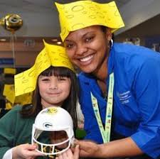 Adorable Diy Cheeseheads Sports Themed Party Green Bay Packers Party Football Theme Birthday