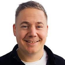 Kim Hammar's Instagram, Twitter & Facebook