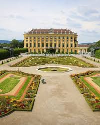 Sie war schön, reich und hatte einen ehemann, der sie verehrte. Osterreich Kreuzfahrt Auf Kaiserin Sissi S Spuren Mit Phoenix Reisen