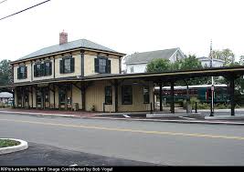 Flemington Nj Central Railroad Of New Jersey Station Beautifully Restored As A Branch Of Unity Bank Train Depot Architecture Railroad Station