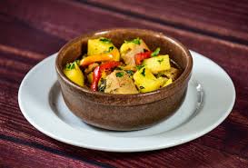 Marmitako Atun Rojo Guisado Con Papas Cebollas Pimientos Y Tomate Picture Of Hotel Euzko Alkartasuna Macachin Tripadvisor