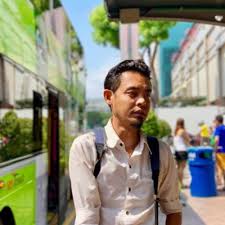 As ayu and ditto finally transition from best friends to newlyweds, a quick pregnancy creates uncertainty for the future of their young marriage. Ali Setan Alisetan6663 Twitter
