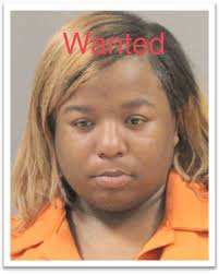 🚨 Shreveport Police Searching for Erica Morgan 🚨 On August 18th, just  after 8 PM, officers responded to the 7100 block of Brantway Street and  found a victim with serious knife injuries.