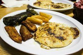 Pupuseria El Salvador Review To El Salvador And Back Without Leaving Grand Rapids The Epicurean Traveler El Salvador International Recipes Epicurean