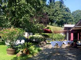 Besuchen sie unser idyllisch gelegenes restaurant im aggertal. Haus Stolzenbach Haus Stolzenbach Heute