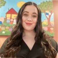 Victoria Weir's Instagram, Twitter & Facebook