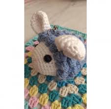 Anahtarlik Orgu Modelleri Ile Kolay Ve Kucuk Orguler Yapabilir Hem Kendinize Hem De Sevdiklerinize Hediye Edebilirsiniz Birlikte Minik B Boncuk Amigurumi Orgu