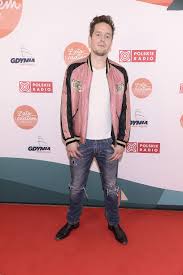 Nagrode przyjmował z rąk ralpha kamińskiego. Wiadomo Kto Jest Matka Dziecka Krzysztofa Zalewskiego Takze Jest Zwiazana Z Show Biznesem