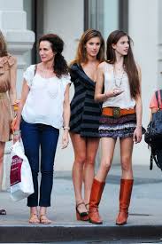 Rainey And Sarah Margaret Qualley Margaret Qualley Fashion Celebrity Kids