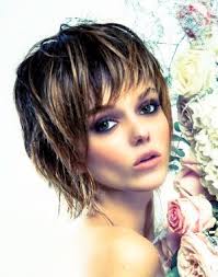 Cheveux effilés, coupe dégradée, carré bien net. Coupe De Cheveux Court Effile Sauvage Fr Lif Co Id