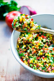 12 Salades Parfaites Pour Accompagner Un Barbecue Salade Pour Barbecue Salade De Poisson Salade Healthy