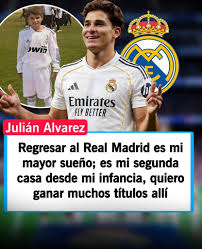 🚨¡JULIÁN ÁLVAREZ ES MADRIDISTA! Se han filtrado fotos de Julián Álvarez de pequeño jugando con la camiseta del Real Madrid. El campeón del mundo ama al Madrid desde niño y siempre lo