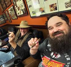 Smoking CB Original in a Lorenzetti Bent Apple