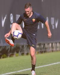 Check out his latest detailed stats including goals, assists, strengths & weaknesses and match ratings. Jordan Veretout Wiki 2021 Girlfriend Salary Tattoo Cars Houses And Net Worth