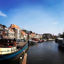 Zwolle is located on the border with gelderland, which follows the river ijssel, not far from flevoland to the northwest and drenthe. Zwolle Holland Album On Imgur