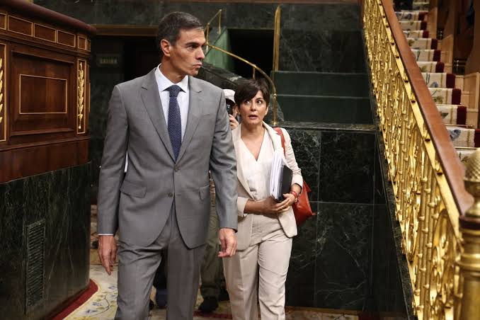 Sánchez abre un periodo de reflexión para decidir si adelanta las elecciones | Valencia Plaza