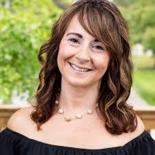 Penny Delaney's Instagram, Twitter & Facebook