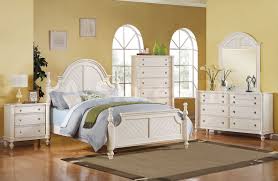Distressed White Bedroom Furniture Sets Bedroom Interior Decoration Ideas Vintage White Bedroom Antique White Bedroom Furniture White Bedroom Set Furniture
