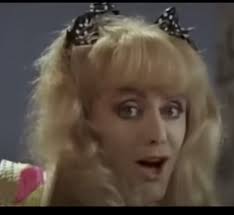 Tré Cool vs. Roger Taylor (mula sa Queen)