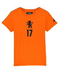 Het is traditie (maar ook een groot deel marketing) dat in de aanloop naar een. Ek Oranje T Shirt Kids Cheaque Ek Voetbal 2021