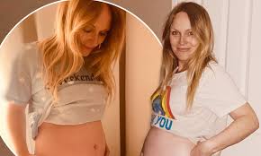 I believe sid was innocent!!i made this like six or so months ago. Emmerdale Star Michelle Hardwick Shows Off Her Growing Bump Ahead Of Her Third Trimester Daily Mail Online