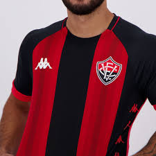The early life of queen victoria, from her ascension to the throne at the tender age of eighteen to her courtship and marriage to prince albert. Kappa Vitoria Home 2019 Jersey Futfanatics