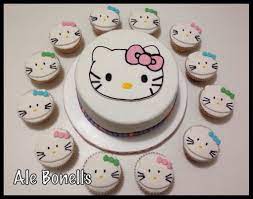 Kitty Cake Con Cupcakes Haciendo Juego Cupcakes Mesa De Dulces Tortas