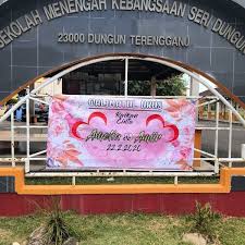 Sekolah menengah kebangsaan seri paka atau nama ringkasnya smk seri paka, merupakan sebuah sekolah menengah kebangsaan yang terletak di pada 2009, sekolah menengah kebangsaan seri paka memiliki 390 pelajar lelaki dan 297 pelajar perempuan, menjadikan jumlah keseluruhan murid. Sekolah Menengah Kebangsaan Seri Dungun High School