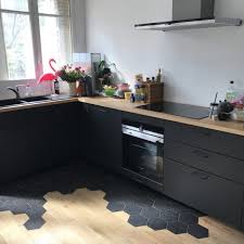 Le Top 55 Des Plus Belles Cuisines Selectionnees Par La Redaction En 2020 Parquet Cuisine Meubles De Cuisine Noirs Cuisine Noire