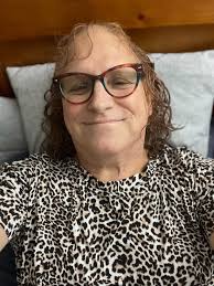 Good day everyone! 🥰 yes I am still in bed trying to be a good girl &  avoiding twirling, dancing or anything else that might impact my  healing.❤️‍🩹 I've been thinking about