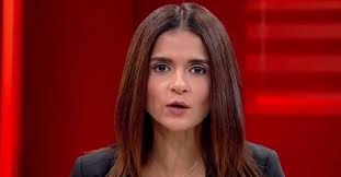 Hangi kanaldı hatırlamıyorum, nasıl bir makyözleri varsa spikerlere düğüne gider gibi makyaj. Cnn Turk Ana Haber Haftasonu Ne Zaman Yayinlanacak