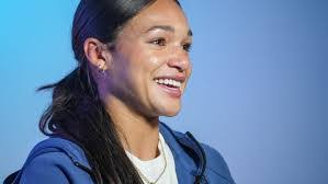 Sophia Smith's Instagram, Twitter & Facebook